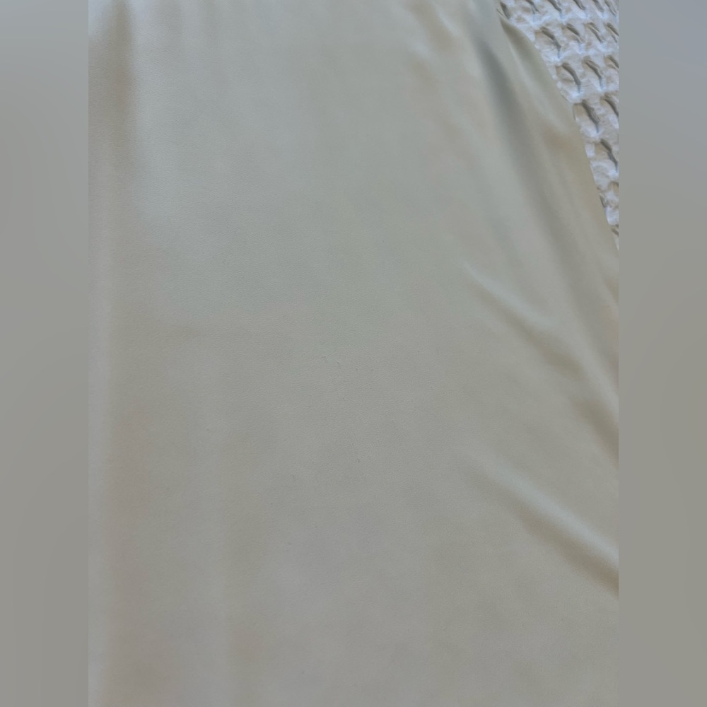 LOFT Ann Taylor Cream Flowy Tank - Picture 7 of 7